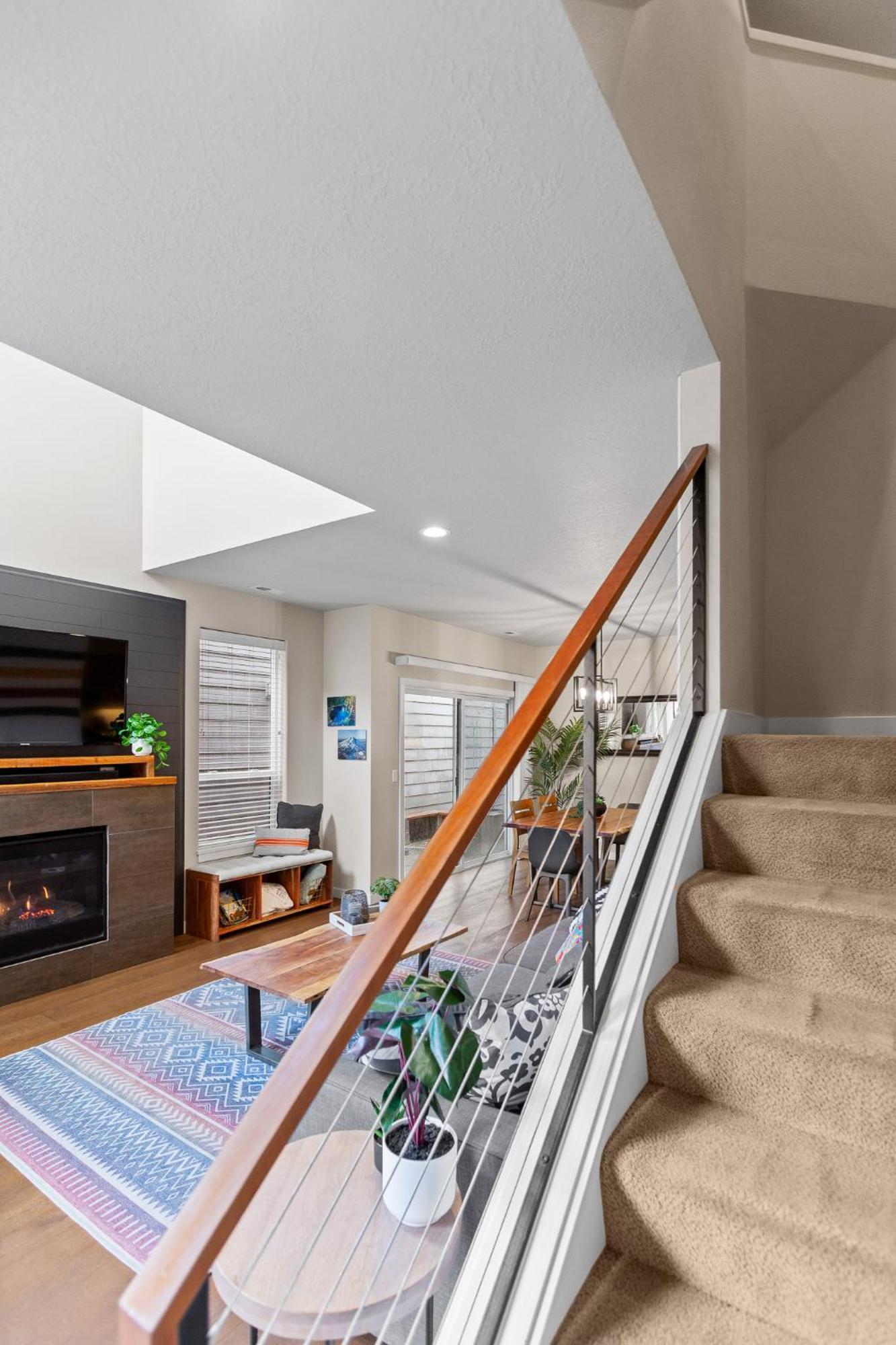 הוילה יוג'ין The Pendleton - Walkable - Arcade Loft - Modern- Light & Bright מראה חיצוני תמונה