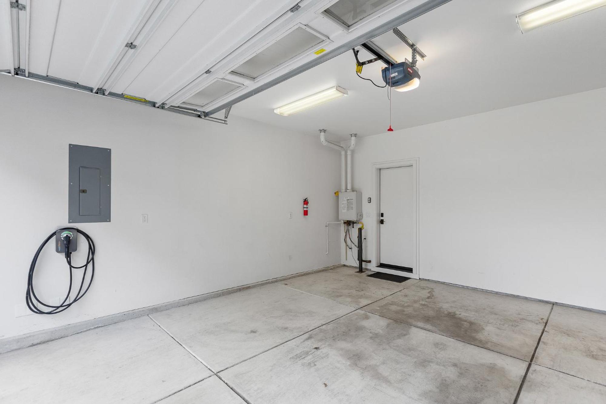 הוילה יוג'ין The Pendleton - Walkable - Arcade Loft - Modern- Light & Bright מראה חיצוני תמונה